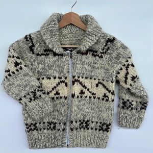 Vintage Kids Cowichan Sweater - Size APPROX 6/7